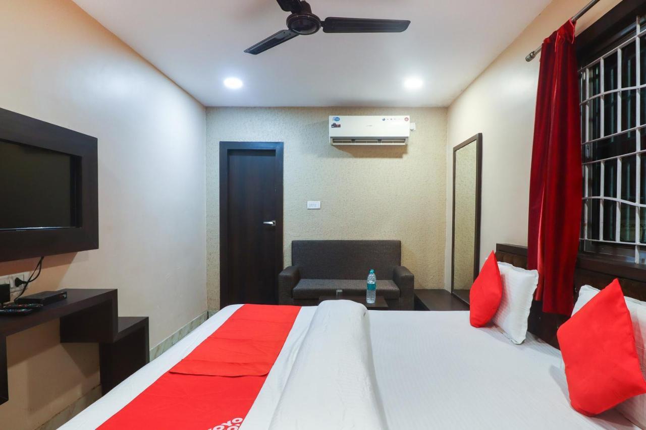 Oyo Flagship 74639 Hotel Aman Palace 란치 외부 사진